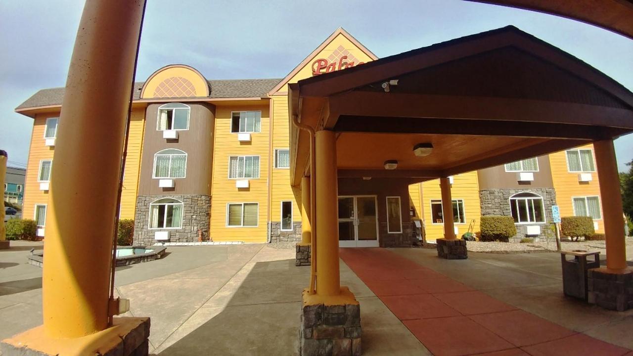 Palace Inn & Suites Lincoln City Eksteriør bilde