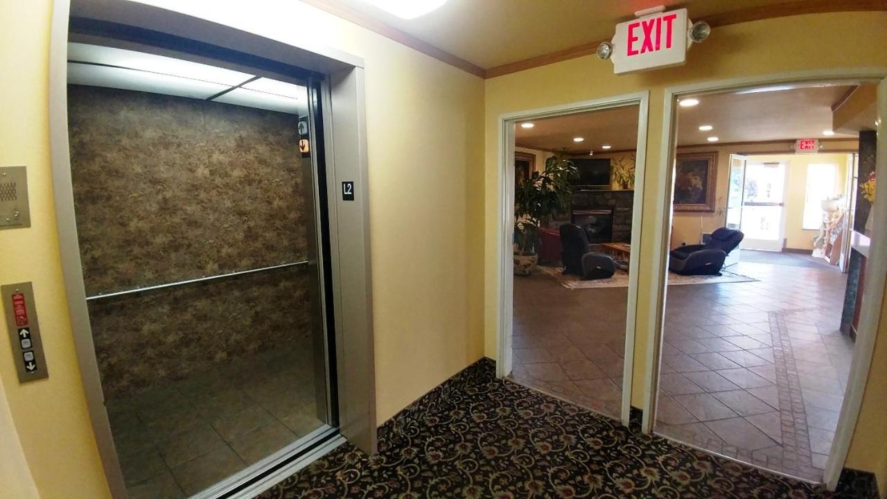Palace Inn & Suites Lincoln City Eksteriør bilde