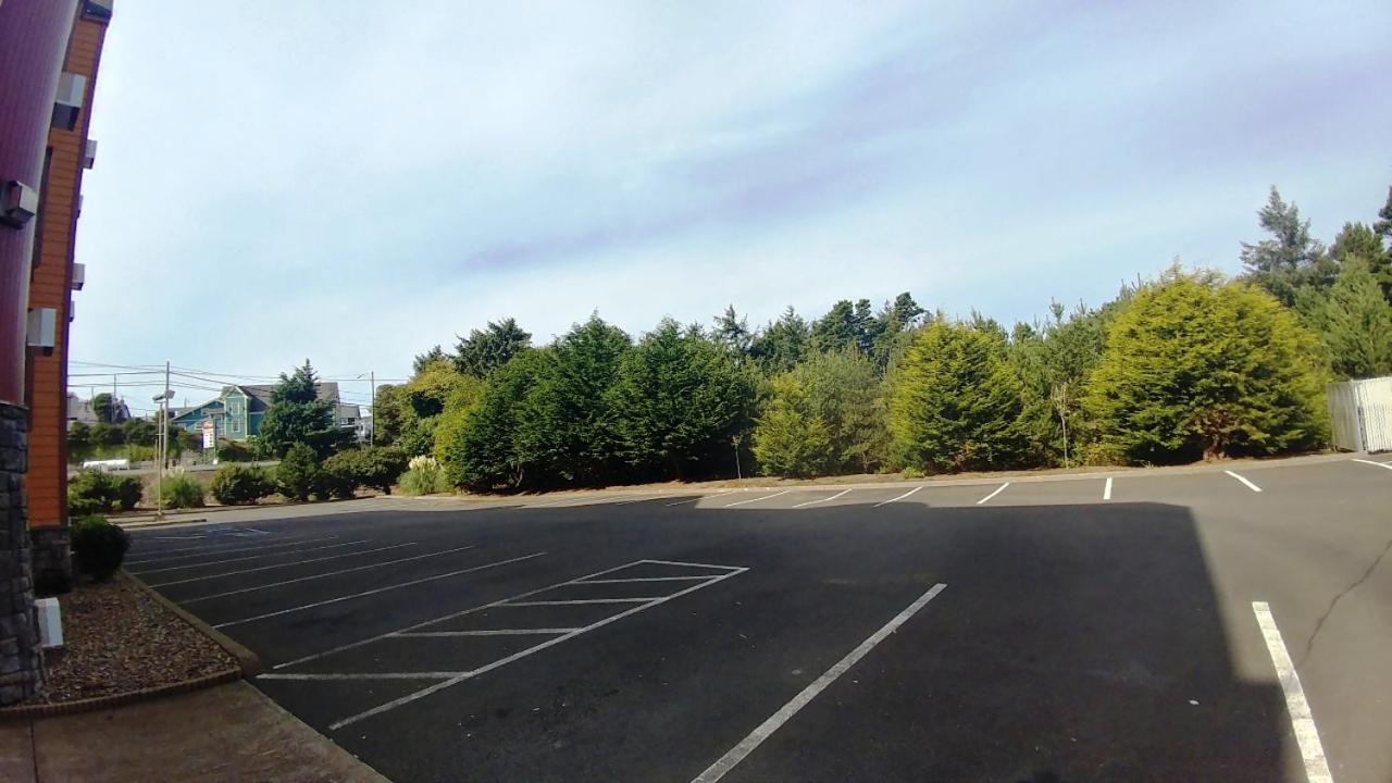 Palace Inn & Suites Lincoln City Eksteriør bilde